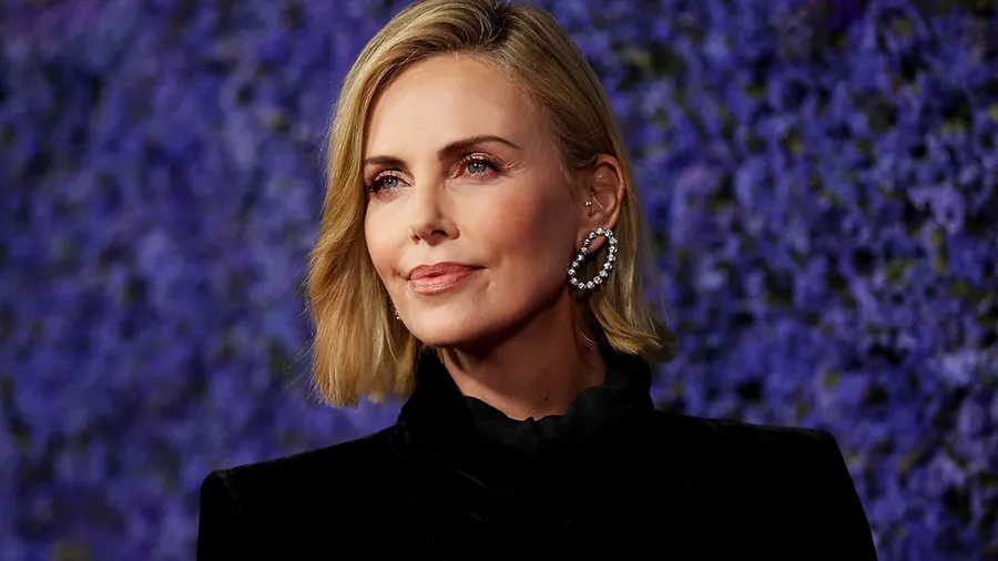 charlize-theron (1).jpg