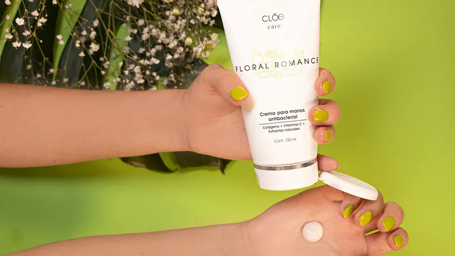 Cloe Care Floral Romance Crema Para Manos Antibacterial