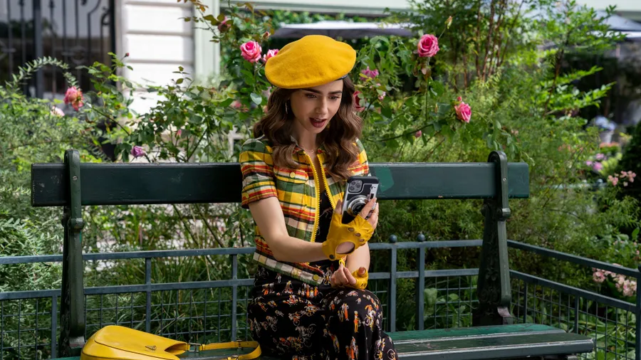 Netflix revela nuevas imágenes de Emily in Paris 2, ¿qué debemos esperar?