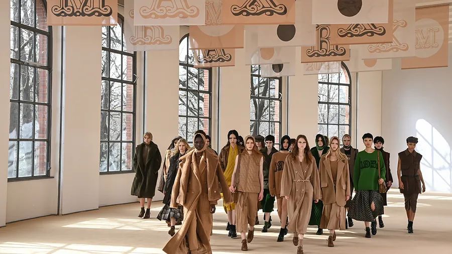 Max Mara celebra 70 años creando inspiradora belleza