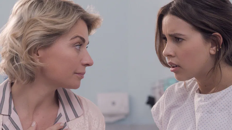 Ludwika Paleta y Paulina Goto en Madre Solo Hay Dos.