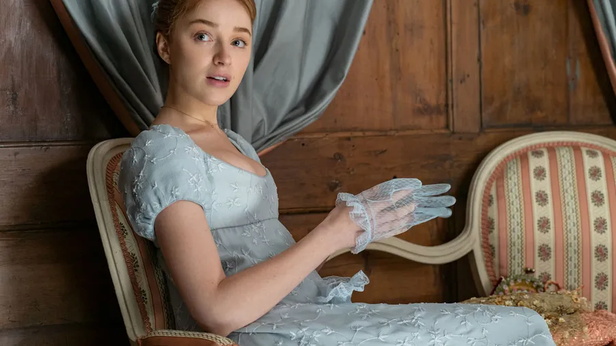 Phoebe Dynevor Bridgerton