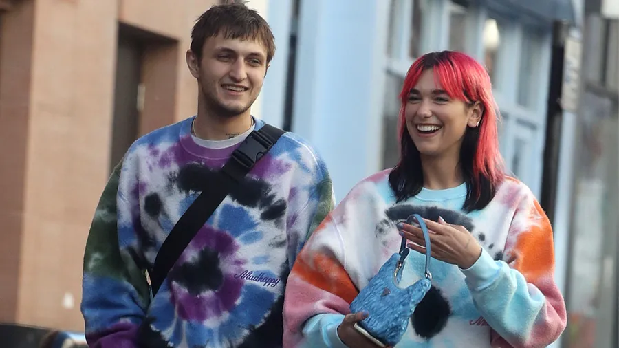 Bella Hadid y Anwar Hadid.