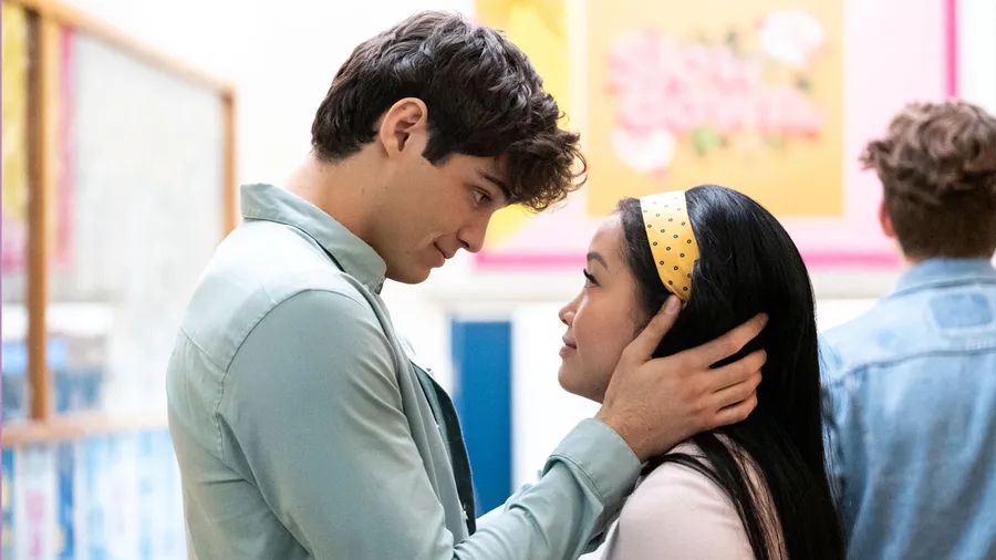 Noah Centineo y Lana Condor.