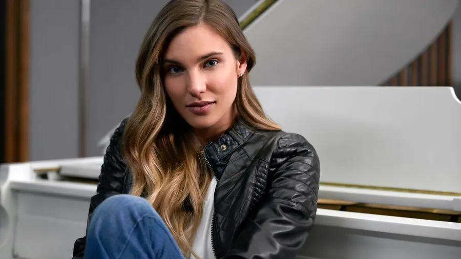 Macarena Achaga