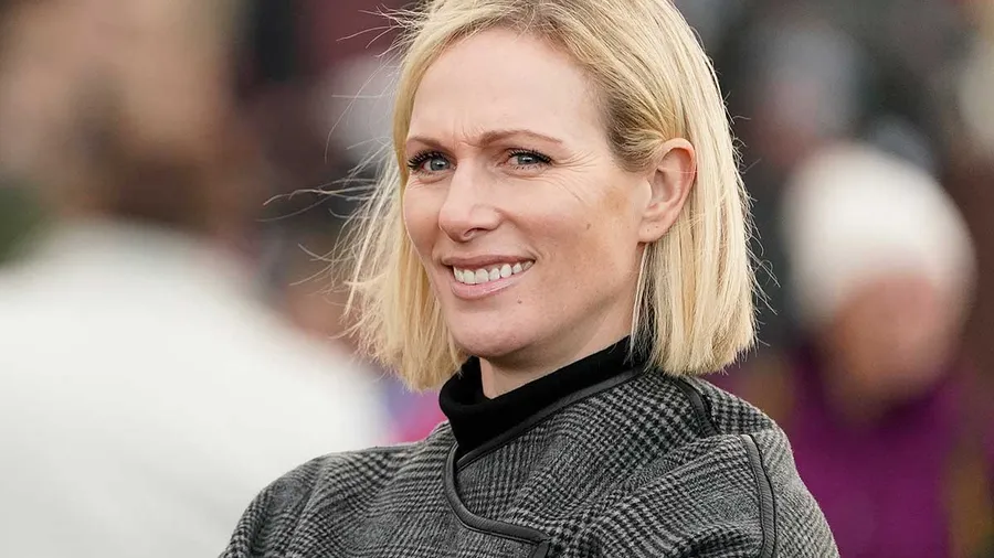Zara Tindall bebé baño casa