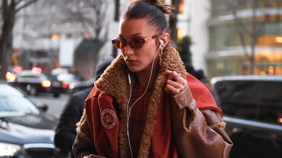 audífonos cable bella hadid