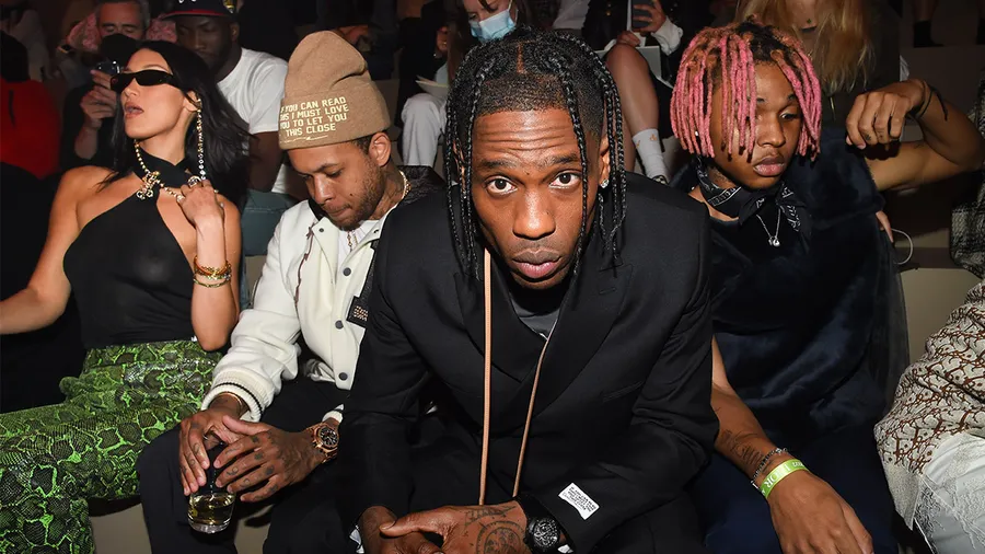 dior travis scott pospone colaboracion