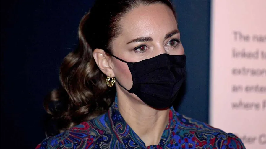 Kate Middleton deja de lado su look preppy y saca su outfit más bohemio
