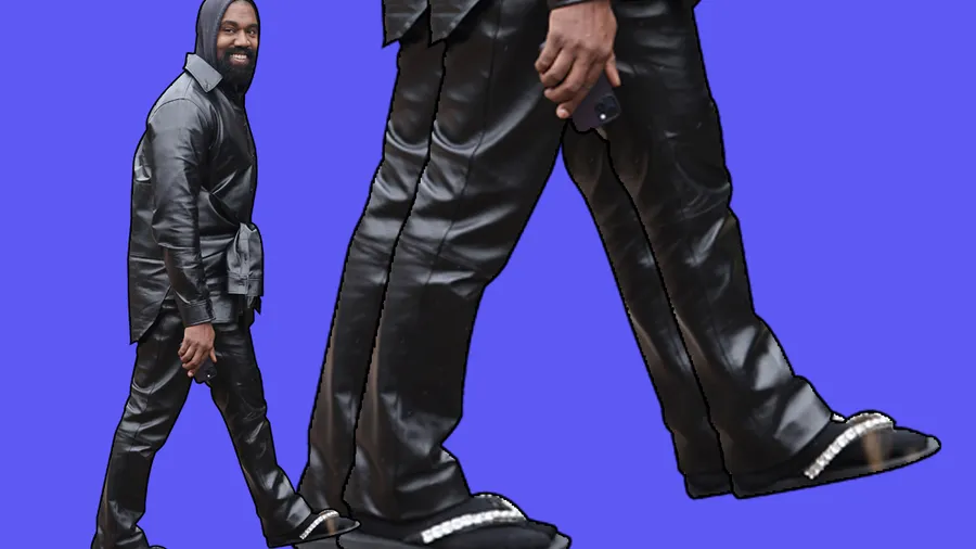 Kanye West en el desfile de primavera 2023 de Burberry.