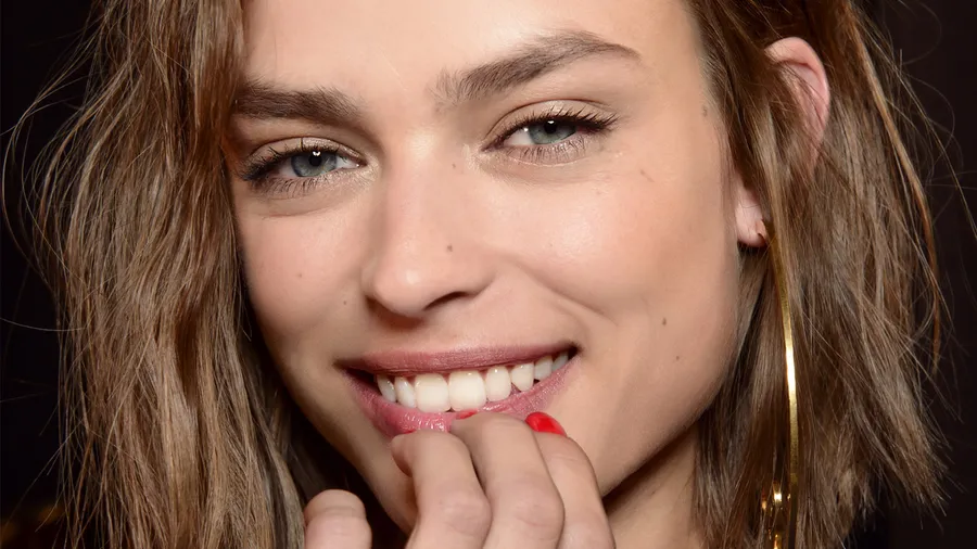 sonia rykielS18-UÑAS-NAIL SLUGGING-ACEITE-VASELINE-OCLUSIVO-CUTICULAS.jpg