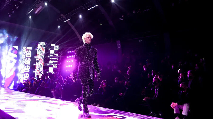 Dolce&Gabbana_Men's Fashion Show_FallWinter22-23_MGK_APPROVED (1).jpg