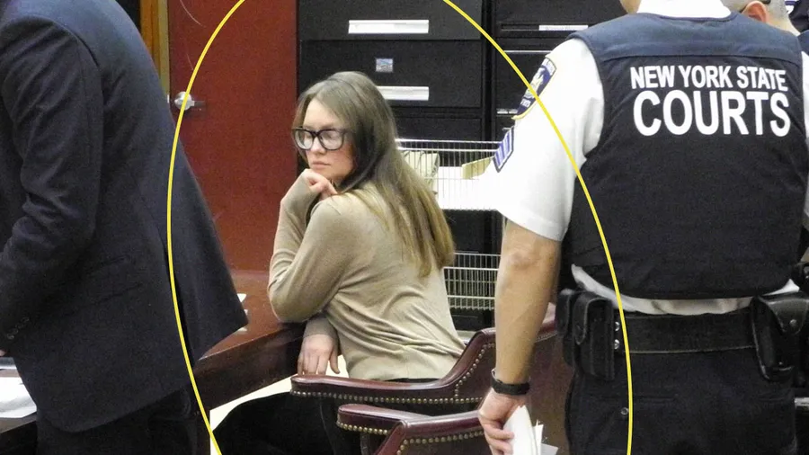 ANNA DELVEY SOROKIN DEPORTADA ALEMANIA