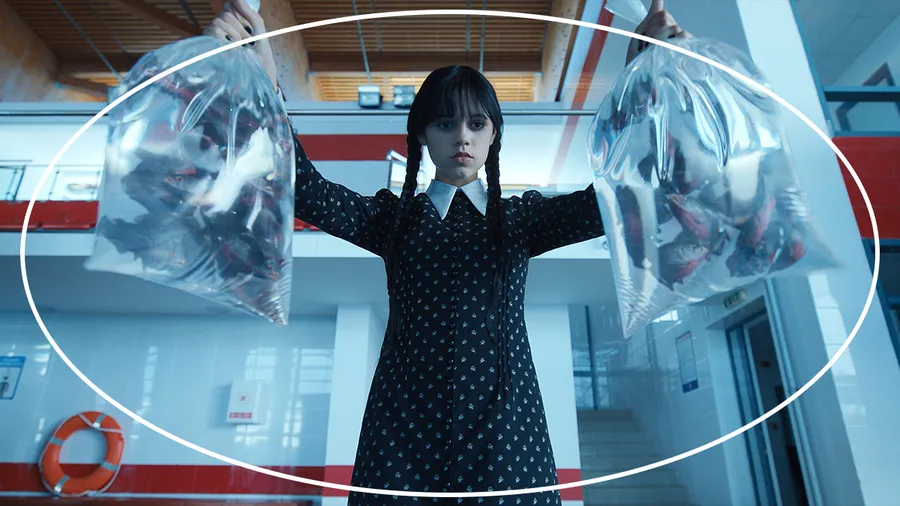 Jenna Ortega como Merlina en la serie de Tim Burton.