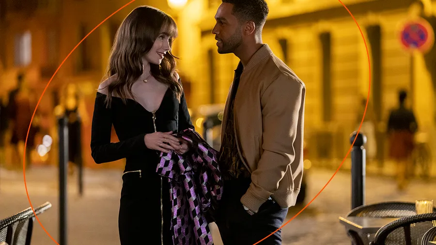 Emily (Lily Collins) y Alfie (Lucien Laviscount) en Emily in Paris.