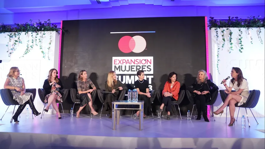 Sinead Oconnor participa en el panel de las Mujeres Poderosas, durante el Mastercard Expansion Summit Mujeres 2023.