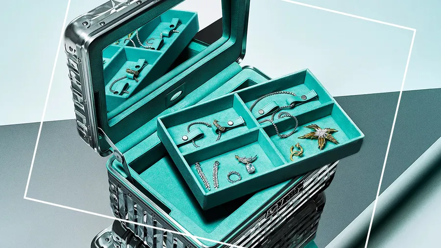 RIMOWA y Tiffany & Co. se unen para una colaboración especial de maleteros