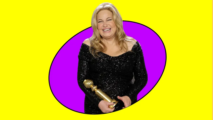 Jennifer Coolidge gana el Globo de Oro a la mejor interpretación de una actriz en un papel secundario en una serie de televisión.