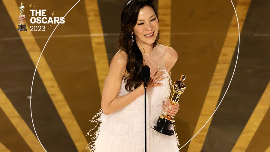 Michelle Yeoh se lleva el premio a Mejor Actriz en los Oscar 2023