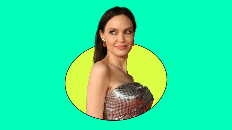 El primer vistazo a la colaboración de Angelina Jolie con Chloé ya está aquí
