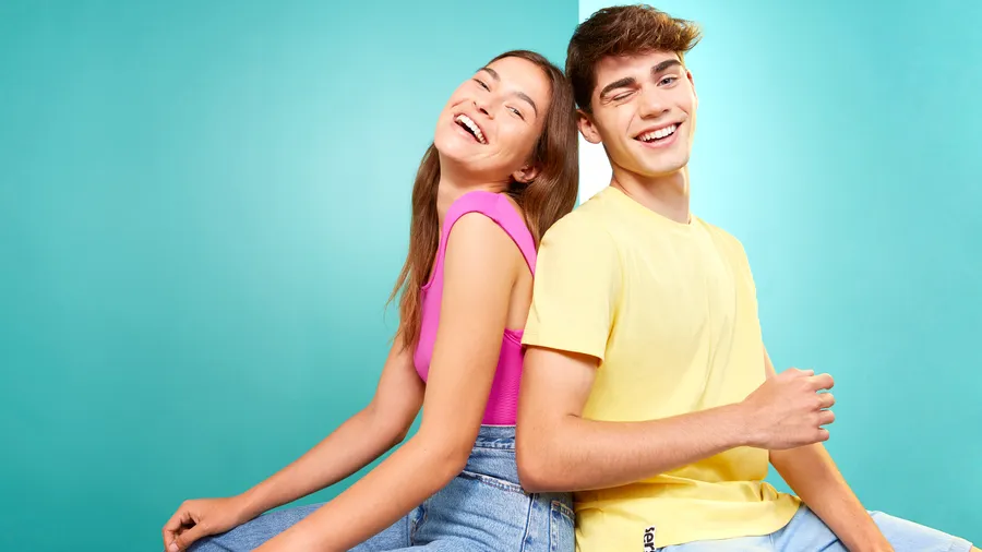 Modelos de la campaña Acniben de ISDIN