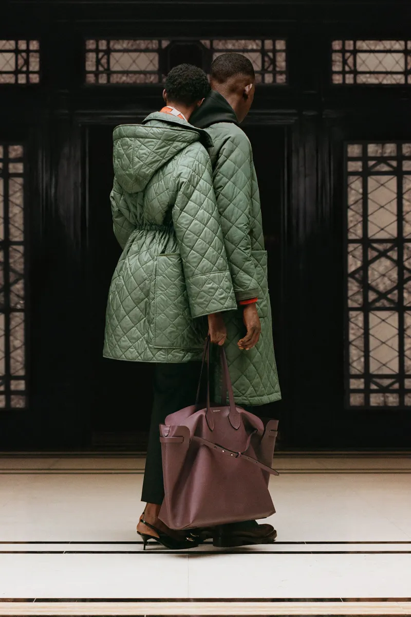 Burberry-Resort-2019-02