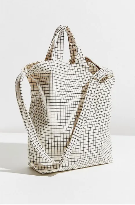 URBAN OUTFITTERS