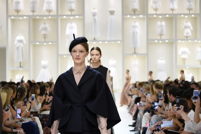Christian Dior : Runway - Paris Fashion Week - Haute Couture Fall Winter 2018/2019
