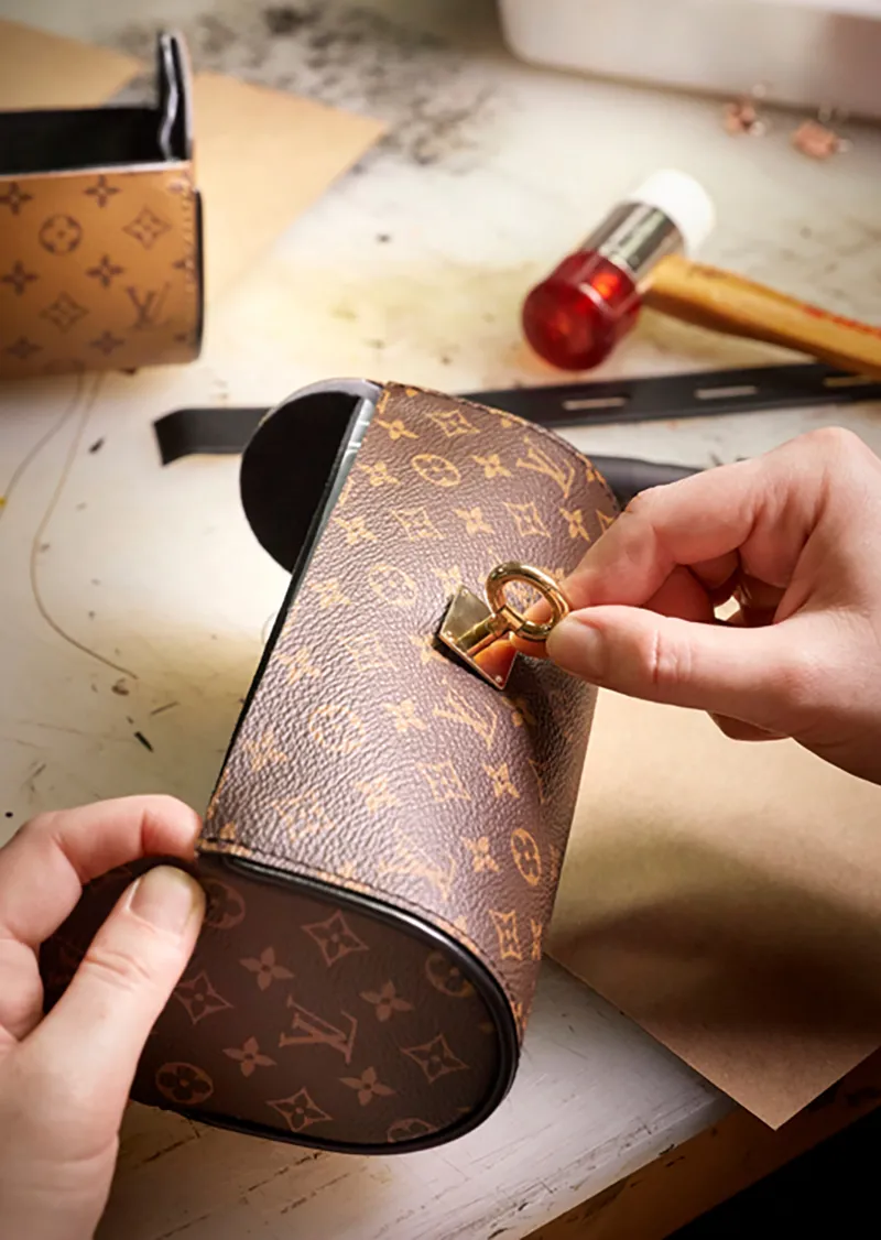 lv
