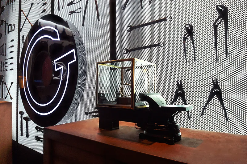 cartier_precious_garage_1