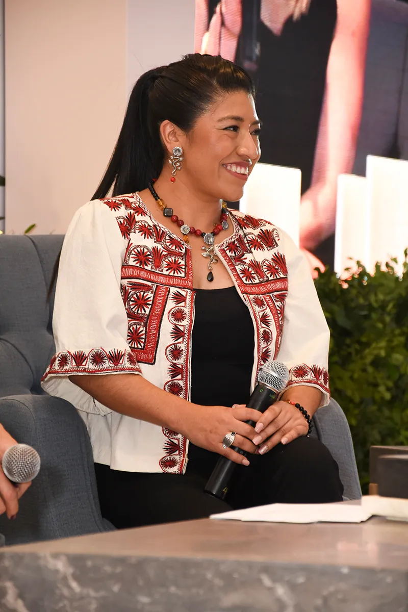 MARÍA REYNA 2