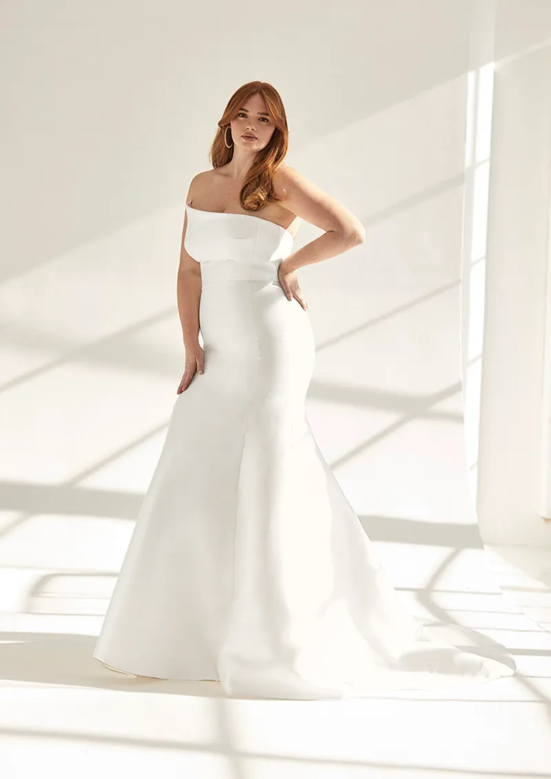 ashley-graham-pronovias-2