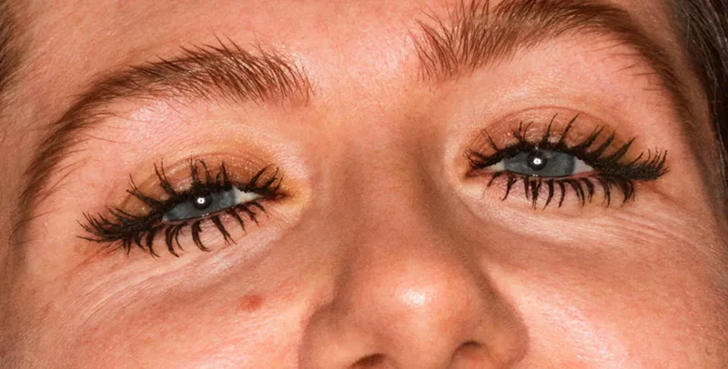 Gucci-LObscur-Alessandro Michele-Mascara de pestañas-aplicador-fórmula-construible-2