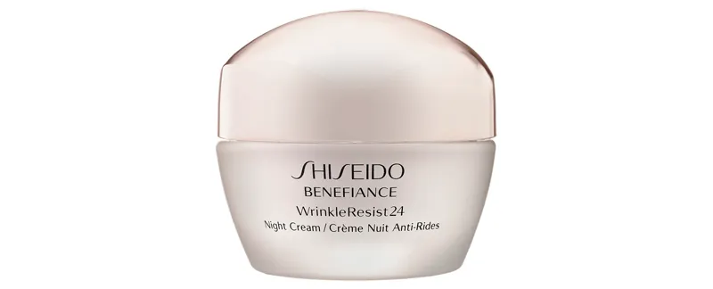 rutina-nocturna-skincare-noche-piel-suero-crema hidratante-limpiador-exfoliante químico-shiseido