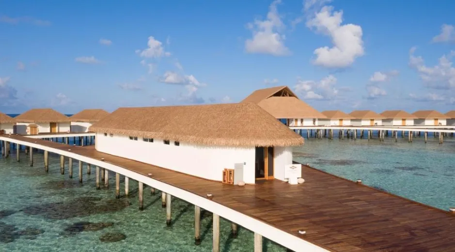 pareja-luna-de-miel-resort-maldivas