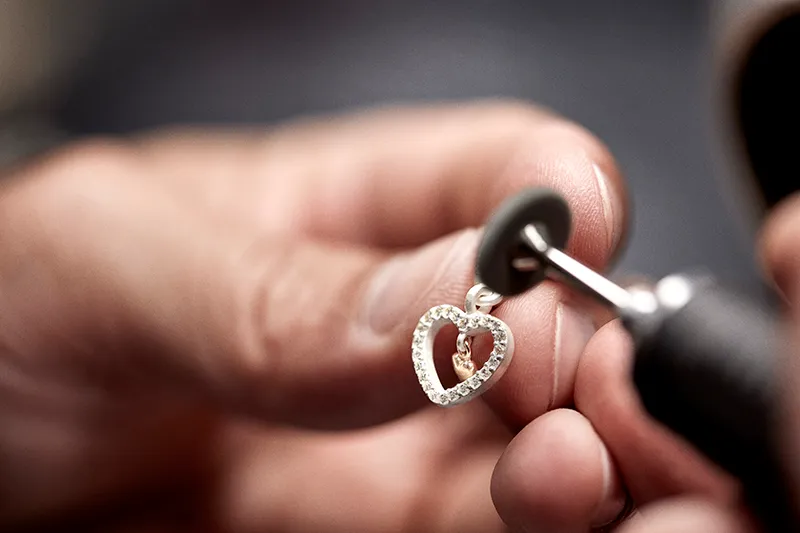 pandora-joyeria-sostenible-metales-reciclados-3