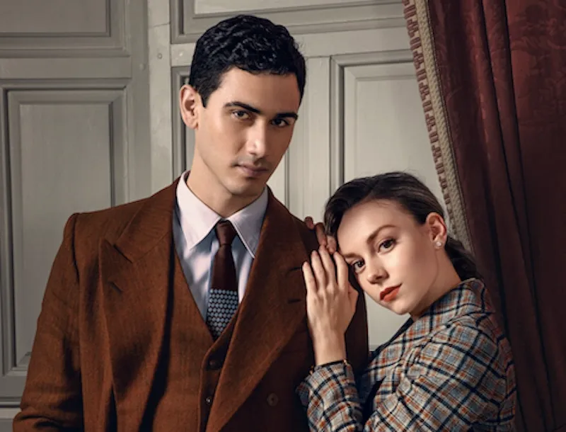 Ester Expósito y Alejandro Speitzer.