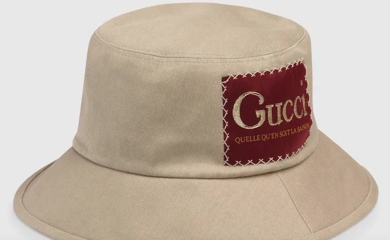 Fedora de Gucci con etiqueta “Gucci quelle qu’en soit la saison".