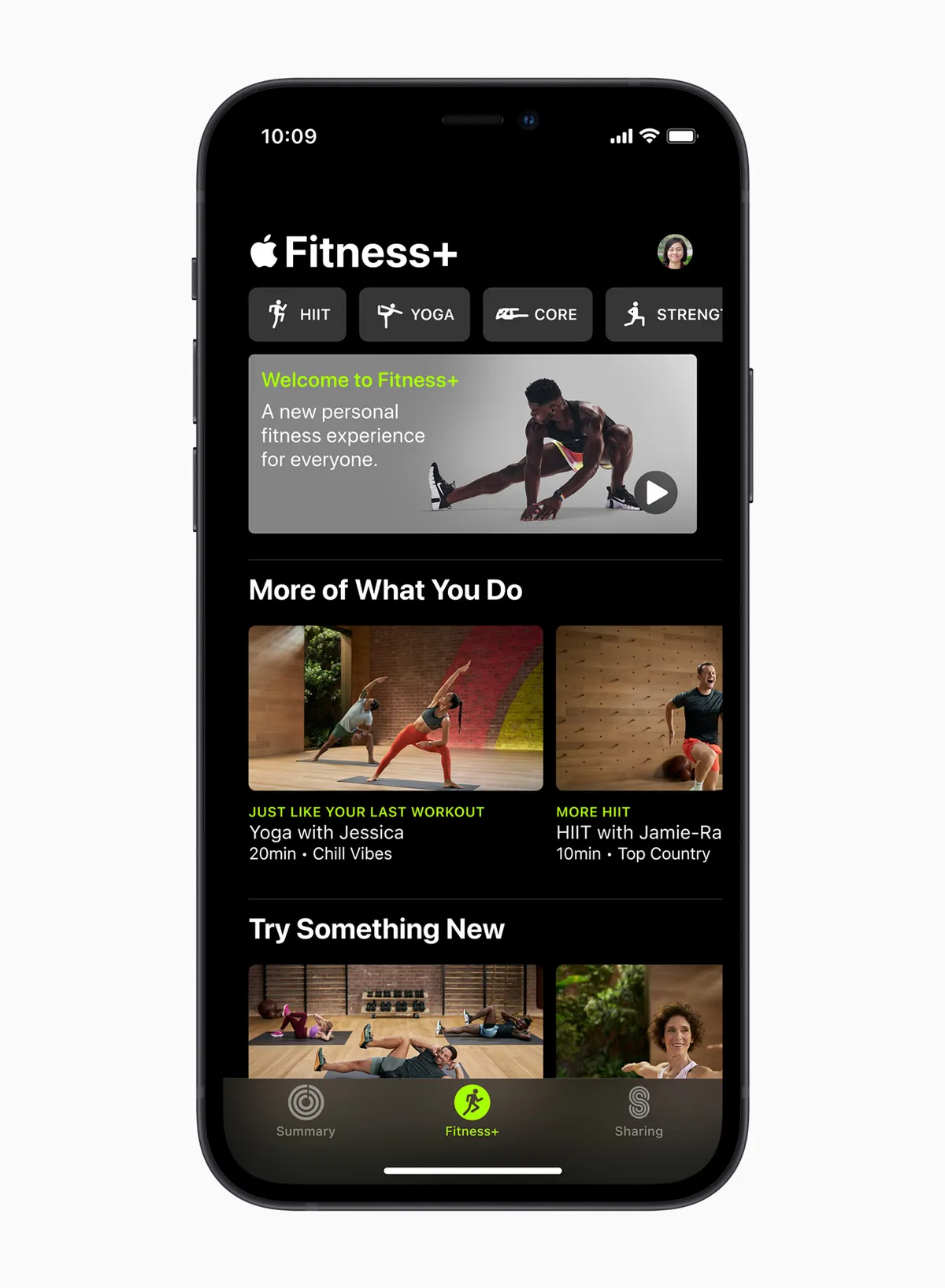 Apple_iPhone12-fitnessplus-menu-yoga-screen_12142020.jpg