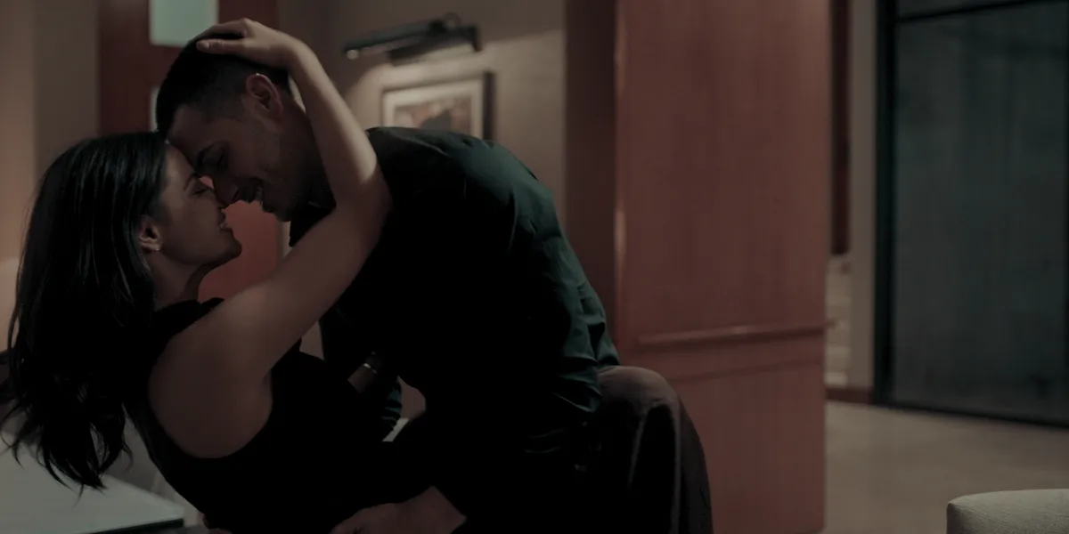 DarkDesire_Season1_Episode1_00_21_12_20.png