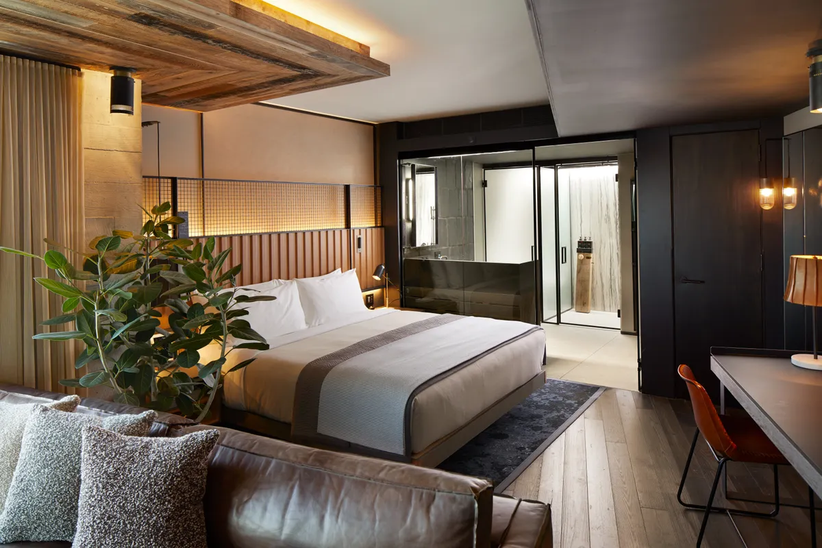 room_libertystudio_2253_hero2.jpg