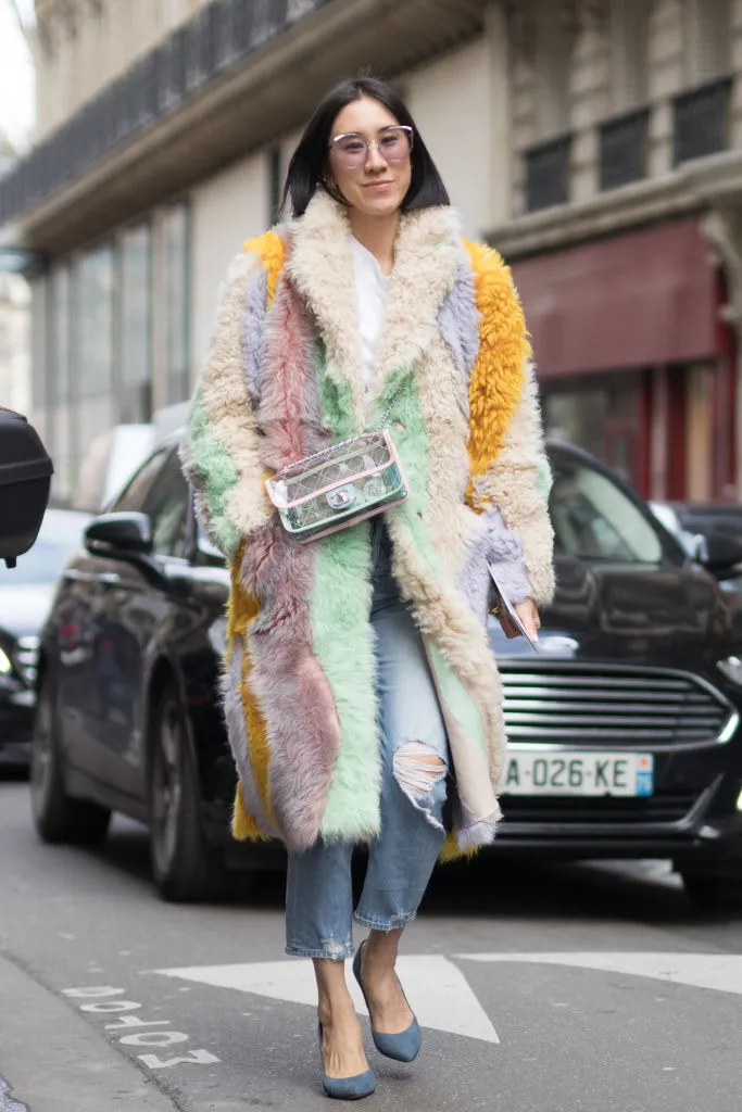 Street Style : Paris Fashion Week Womenswear Fall/Winter 2018/2019 : Day Eight