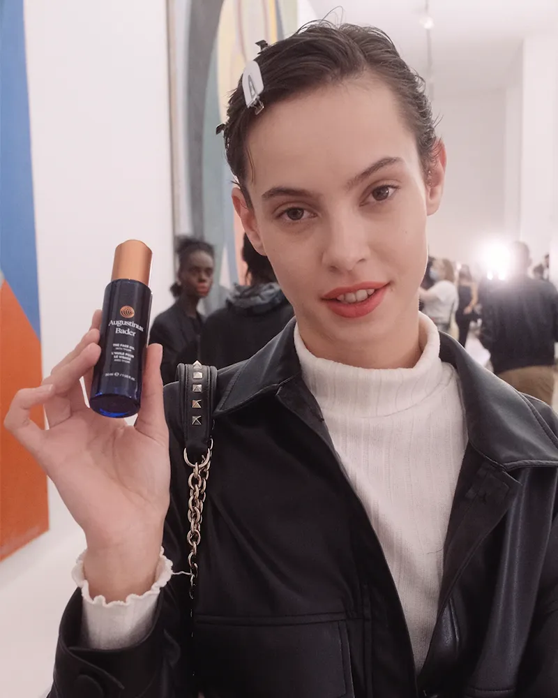 colaboración-augustinus-bader-giambattista-valli-pfw-preparar-piel-skin-prep-tfc8-modelos-piel-complexión-aspecto-desfile-facialista-productos-luminosidad-hidratar.jpg