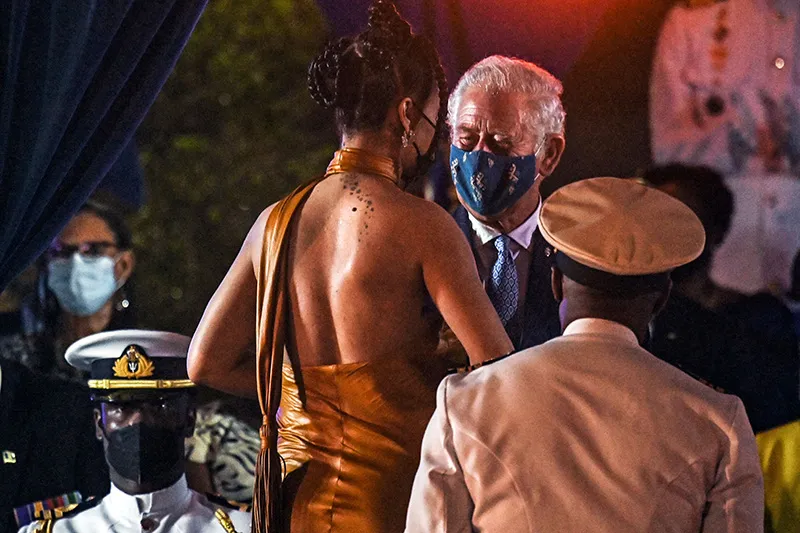 rihanna heroina nacional barbados principe carlos