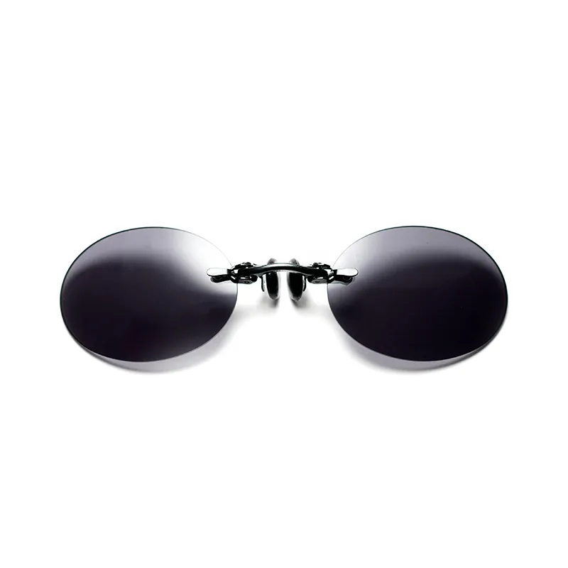 matrix resurrections lentes tom davis