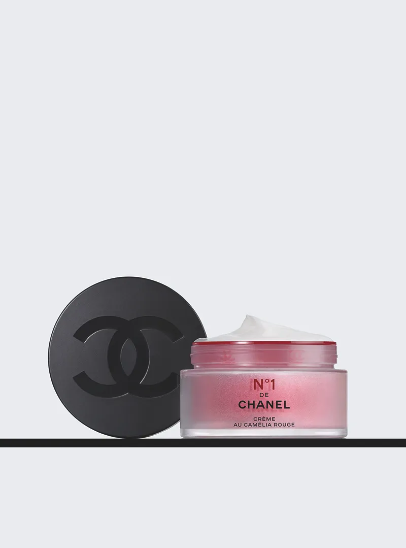7-chanel-numero 1-n 1-skincare-maquillaje-fragancia-innovador-sustentable-camelia-camelia roja-anti edad-crema-suero.jpg