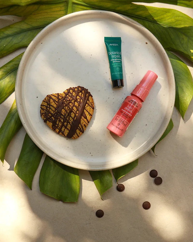 aveda-vegan-ark-reto-movimiento-veganuary-nuevo-año-2022-galletas-fórmulas-veganas-veganismo-colección-ong-estilo-de-vida-medio-ambiente-planeta-mundo-enero-january-pelo-uk-reino-unido-link.jpg