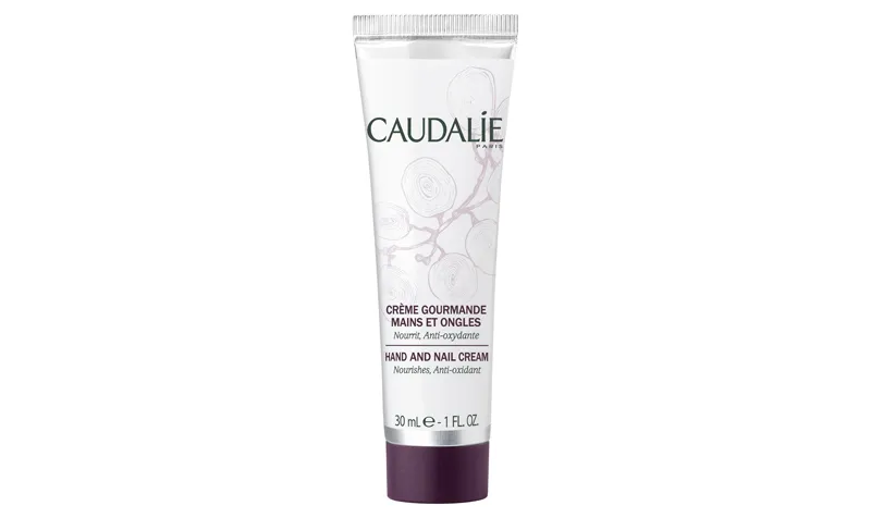 CAUDALIE-uñas-como cuidar tus uñas-manicure-cuticula-hidratar.jpg