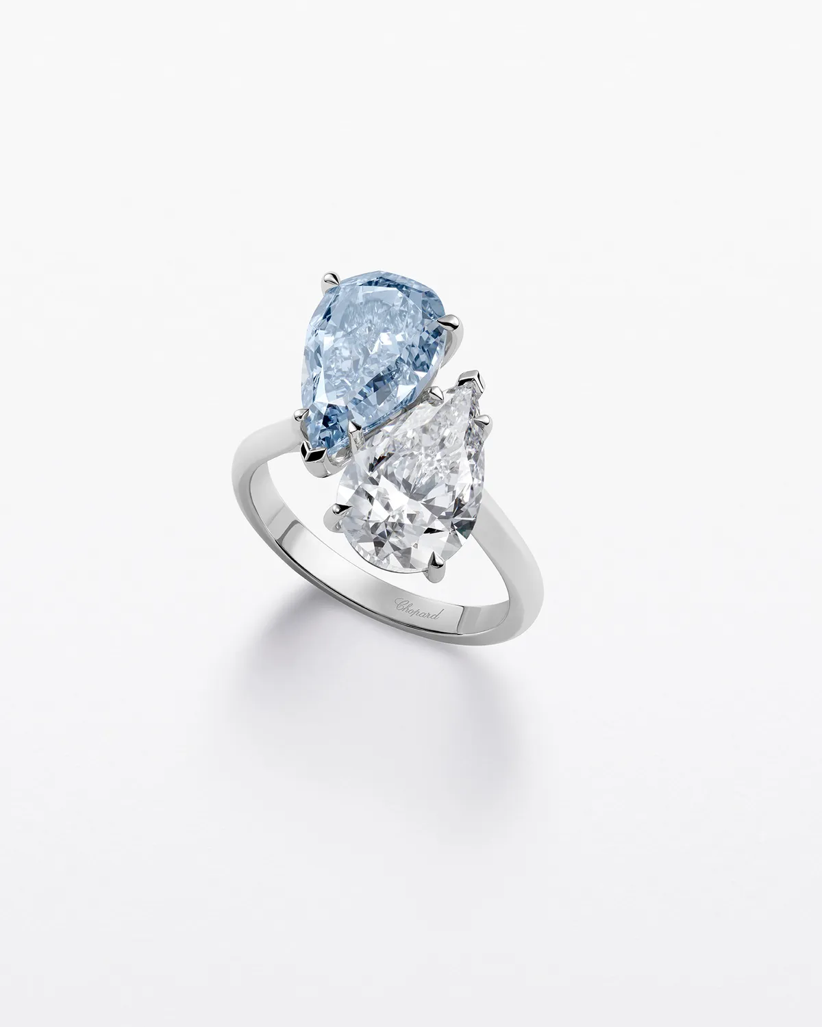 Diamond ring_828474-1001.jpg