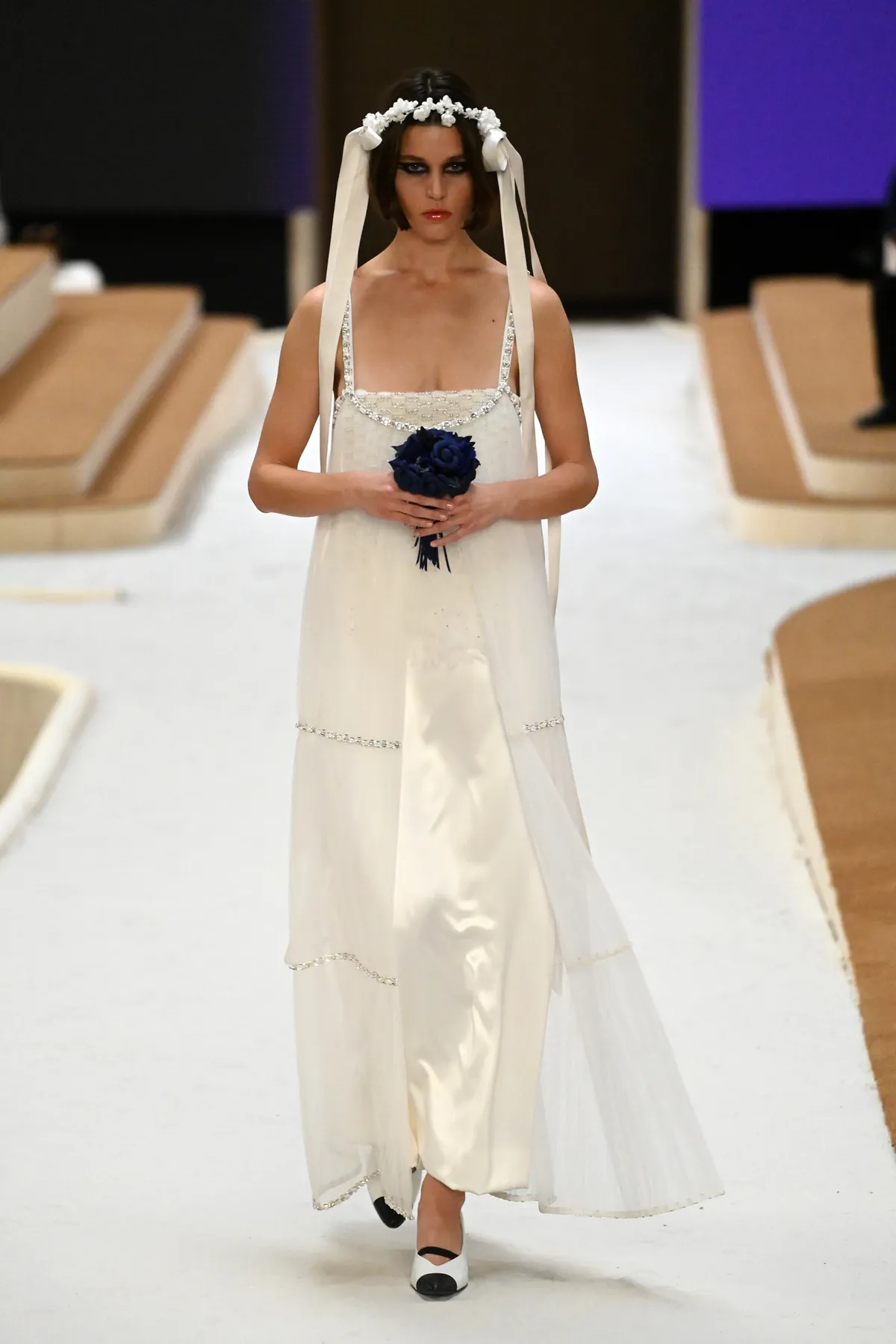 Chanel : Runway - Paris Fashion Week - Haute Couture Spring/Summer 2022